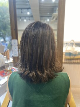ニコフル(Nico-Hulu) ミディアムボブ×外ハネ【人形町/浜町/水天宮】