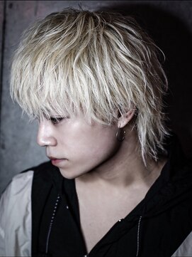 アルファ 新宿(alpha) フェザーパーマ/ブルーブラック/刈り上げセンターパート[新宿]