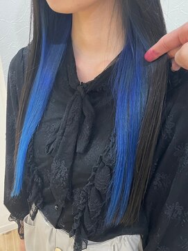 アン ブリーチ 大宮駅東口店(UN BLEACH) 【インナーカラー♪♪】ビビットブルー♪♪