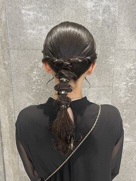 ピークアブー 原宿ハラカド(PEEK-A-BOO) ヘアセット タイトヘア ローポニー 編み下ろし 原宿ヘアセット