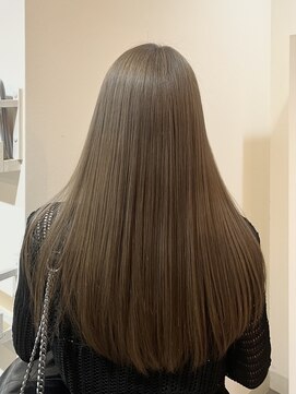 ユニ(Uni.) オリーブベージュカラー