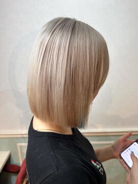 ヘアーサロン リアン 熊谷2号店(hair salon Rien) ホワイトベージュ♪