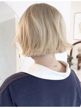 ウィット(wit) blond bob