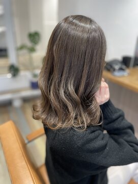 ダンダン 福山三吉店(Dan Dan) Dan Dan 可愛いゆるふわ透き通るオリーブグレージュ