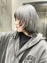 ソル 栄矢場町(SOL) ルーツカラー/シャギーカット/シルバーベージュ