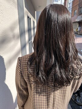 ジィップクリニカ(Zip clinica) ブラウンカラー 担当-木村優伽