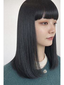 リム(RiM...) 重め前髪×ワンレンストレート