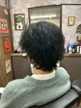 アールズ ヘア(R's hair) MEN’S HAIR/波巻きツイストスパイラル/リバースセンターパート