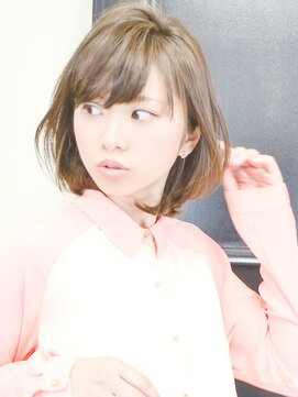 パティオン(PATIONN) トップふんわりボリュームひし形耳かけエレガントボブミディアム