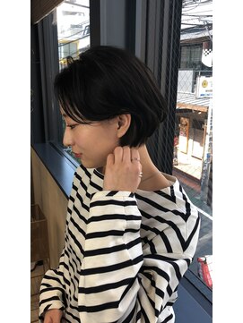 トルネード(TORNADO) 外国人風ショートボブ ハイライト 暗髪グレージュ　白髪ぼかし