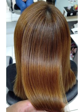 ヘアースタジオ ジェイワン(hair studio J ONE) モワつく癖毛のエアーストレート