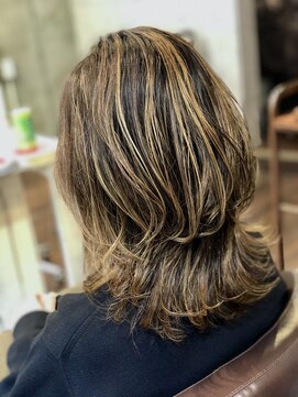 1+ アンプリュス(Unplus) マッシュウルフハイライト