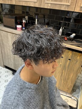 グルーマーズトウキョウ(GROOMER/S TOKYO) 波巻スパイラルパーマ　GROOMERSTOKYO