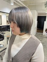 イリ 梅田(ili) デザインカラー/グレーシルバー