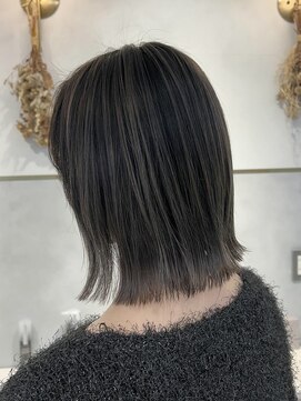 トッカ ヘアアンドトリートメント 大宮店(tocca) 《デザインカラーはayaka》白髪もぼかせる大人バレイヤージュ