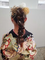 美容室 コーラル&nbsp;編み下ろしポニー