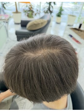 サロンドニケ 脱白髪染め！おしゃれ染めで白髪は染まるの？染まるし馴染みます