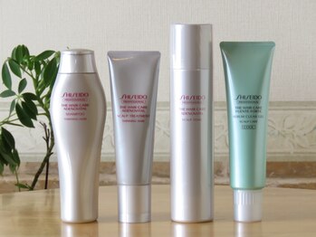 ラスヘアー(LassHair)の写真/頭皮洗浄にジェルマッサージをプラス！今までとは一味違うヘッドスパで日頃の疲れをスッキリ解消☆