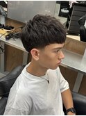 センター分けマッシュウルフスペインカールブルーブラック