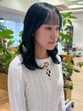 ブリーチ ダブルカラー ネイビーブルー 韓国風ヘア シースルー