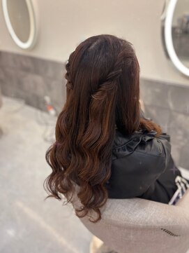 ヘア サロン クラン ソア 心斎橋店(hair salon clan soar) ねじりハーフツイン