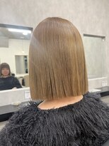 ディコ(Dico)&nbsp;ハイトーン×ぱつっとボブ