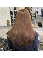 ニコ シモノセキ(NIKO Shimonoseki) 金髪に色落ちするのが気になる方のハーフブリーチオリーブカラー