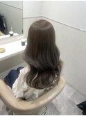 オリーブ×グレージュ