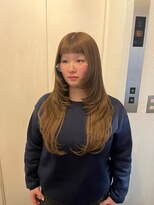 カシェル トウキョウ(Cashel Tokyo)&nbsp;    韓国風ハッシュカットとベージュカラー