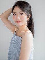 トローノ 栄(TRONO) 顔周りレイヤー 髪質改善 20代 韓国ヘア 透明感カラー