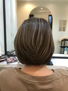 ヘアーアンドメイク アムール(hair&make Amour) 大人のグレージュカラースタイル