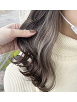 フラバー(flover)&nbsp;【Miyuki】ブリーチ1回でホワイト系イヤリングカラー