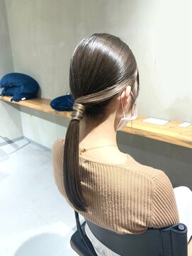 ニキータ(Nikiita) アッシュブラウン×ミルクティーベージュ