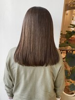 ルッツ(Lutz. hair design)&nbsp;ナチュラルベージュ【千代田彩夏】