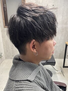 フイ 自由が丘(men's salon Hui) メンズ/アップバング/ツーブロックマッシュ/束感ショート波巻き