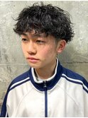 ツーブロック マッシュ 波巻きパーマ 束感 メンズショート