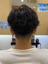 マキシム ナカイ(MAXIM NAKAI)&nbsp;スパイラルパーマ黒髪刈り上げツーブロツイストスパイラルパーマ