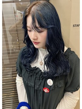 ヌープヘアーアイス(NUUP.hair ici) ◎透明感ネイビーブルーで垢抜け!小顔レイヤー韓国風