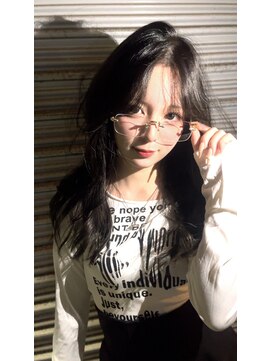 ロンドルピナス 小倉(Lond Lupinus) ミディアムヘア暗めカラー/デザインカラー/フェイスフレーミング