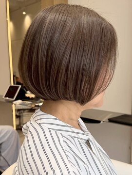 ソワネ 表参道(soigne) 表参道大人ショートボブ顔周りレイヤーカットレイヤーボブ40代◯