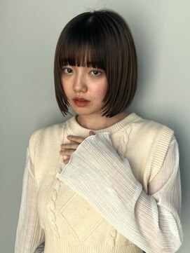 トリッカバルコニー ハヤマ(tricca Balcony Hayama) コンパクトボブ/ワンレンベース/タイトシルエット/ナチュラル