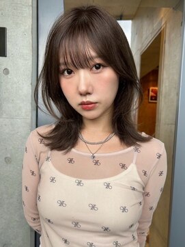 顔周りレイヤーブラウンカラー透明感カラーミルクティーベージュ