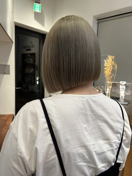 ナチュラルなハイトーンカラー！