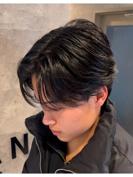 オルカン バイ エクシア(OLCAN by EXCIA) フェザー風センターパート【曲がる縮毛矯正】