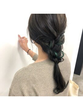 キー(kii) point color green