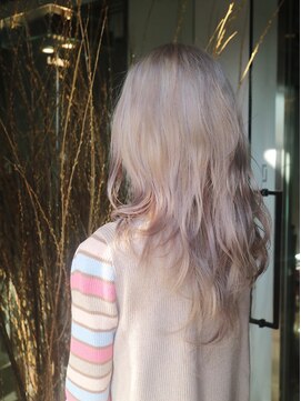 ランド(LAND) プラチナブロンドロング