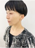 黒髪マッシュショート