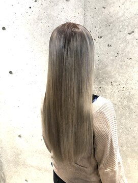 ヘアメイク ゼロ(0) ナチュラルハイトーングラデーション