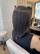 ネオリーブ チロル 横浜西口店(Neolive CiroL.)&nbsp;切りっぱなしボブ 縮毛矯正 暗髪カラー 美髪