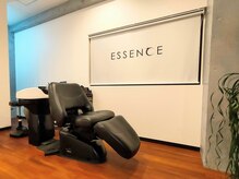 エッセンス(ESSENCE)の雰囲気（ゆったりとくつろげるフルフラットのシャンプー台でリラックス◎）